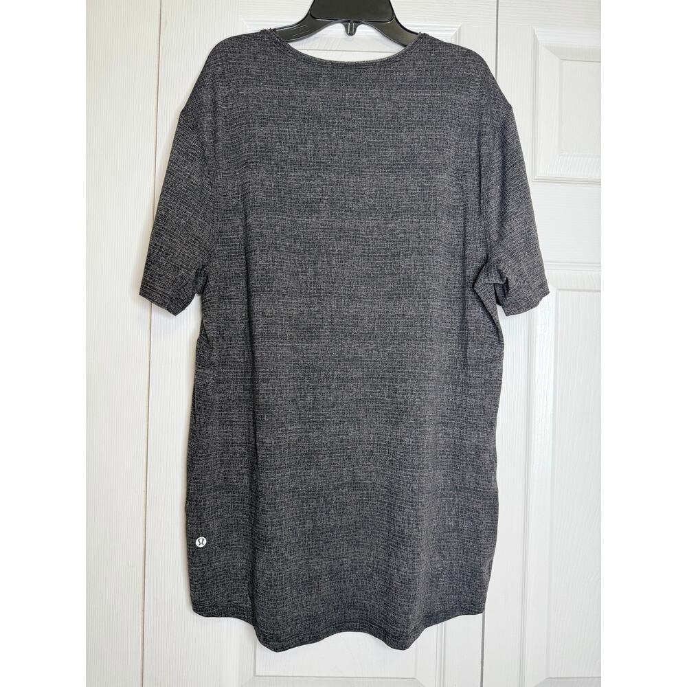Lululemon Men’s Short Sleeve T-Shirt Dark Gray Charcoal Size Large